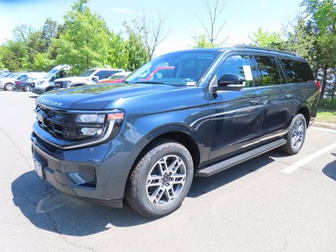 New 2026 Ford Expedition Max Active AWD/4WD image 3
