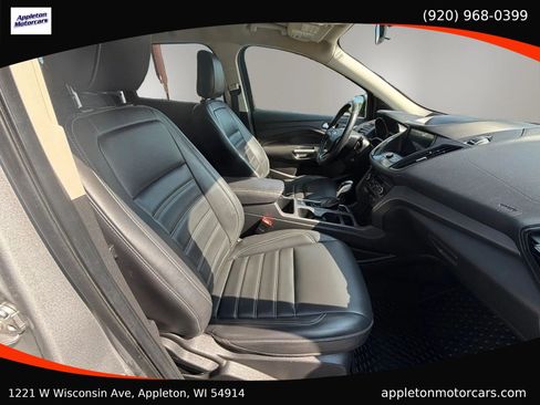 Used 2019 Ford Escape SEL AWD/4WD image 35