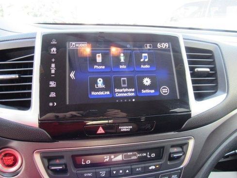 Used 2018 Honda Pilot EX image 34