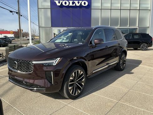New 2026 Volvo XC90 T8 Ultra w/ Protection Package Premier image 2