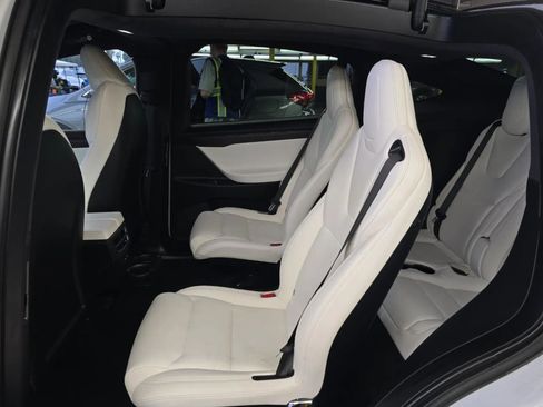 Used 2020 Tesla Model X Performance AWD/4WD image 9