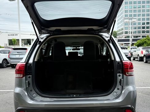 Used 2020 Mitsubishi Outlander ES AWD/4WD image 40