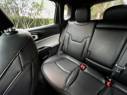 Used 2025 Jeep Compass Limited image 39