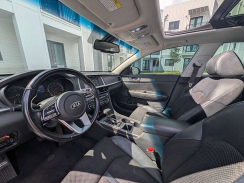 Used 2019 Kia Optima S w/ S Panoramic Sunroof Package FWD image 14
