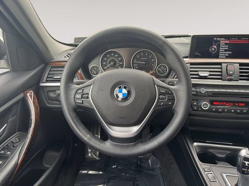 Used 2014 BMW 328i xDrive Sedan AWD/4WD image 12