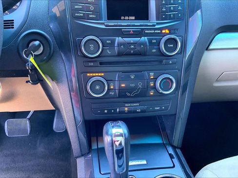Used 2017 Ford Explorer FWD image 31