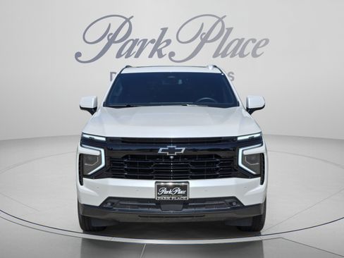 Used 2025 Chevrolet Suburban RST w/ Comfort Package RWD image 8