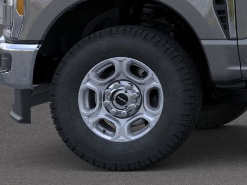 New 2026 Ford F350 XLT image 19