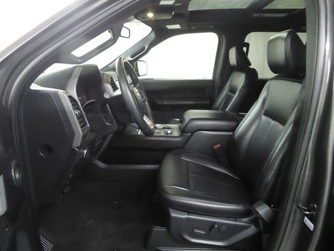 Used 2021 Ford Expedition Max XLT AWD/4WD image 19