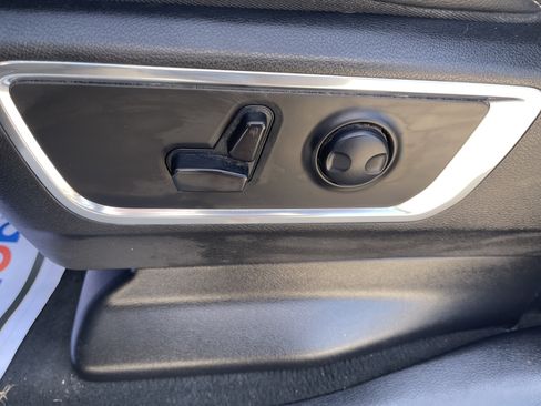 Used 2024 RAM 1500 Laramie RWD image 36