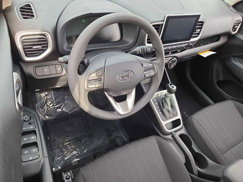 New 2026 Hyundai Venue SE image 10