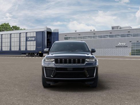 New 2026 Jeep Grand Cherokee Altitude RWD image 6