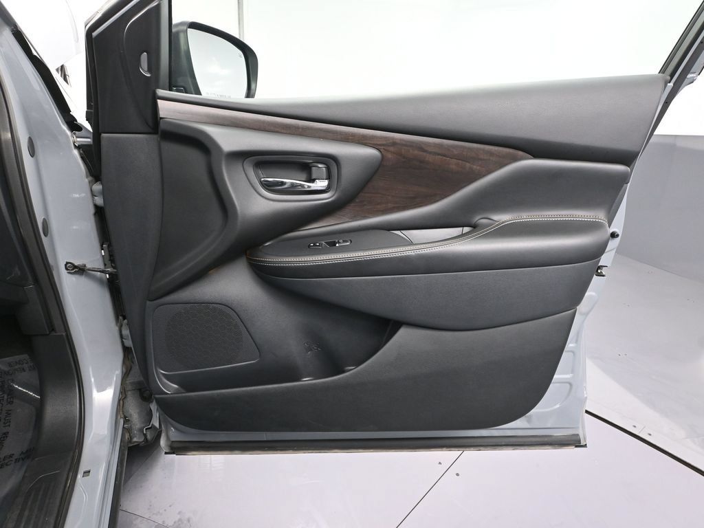Used 2024 Nissan Murano Platinum AWD/4WD image 41