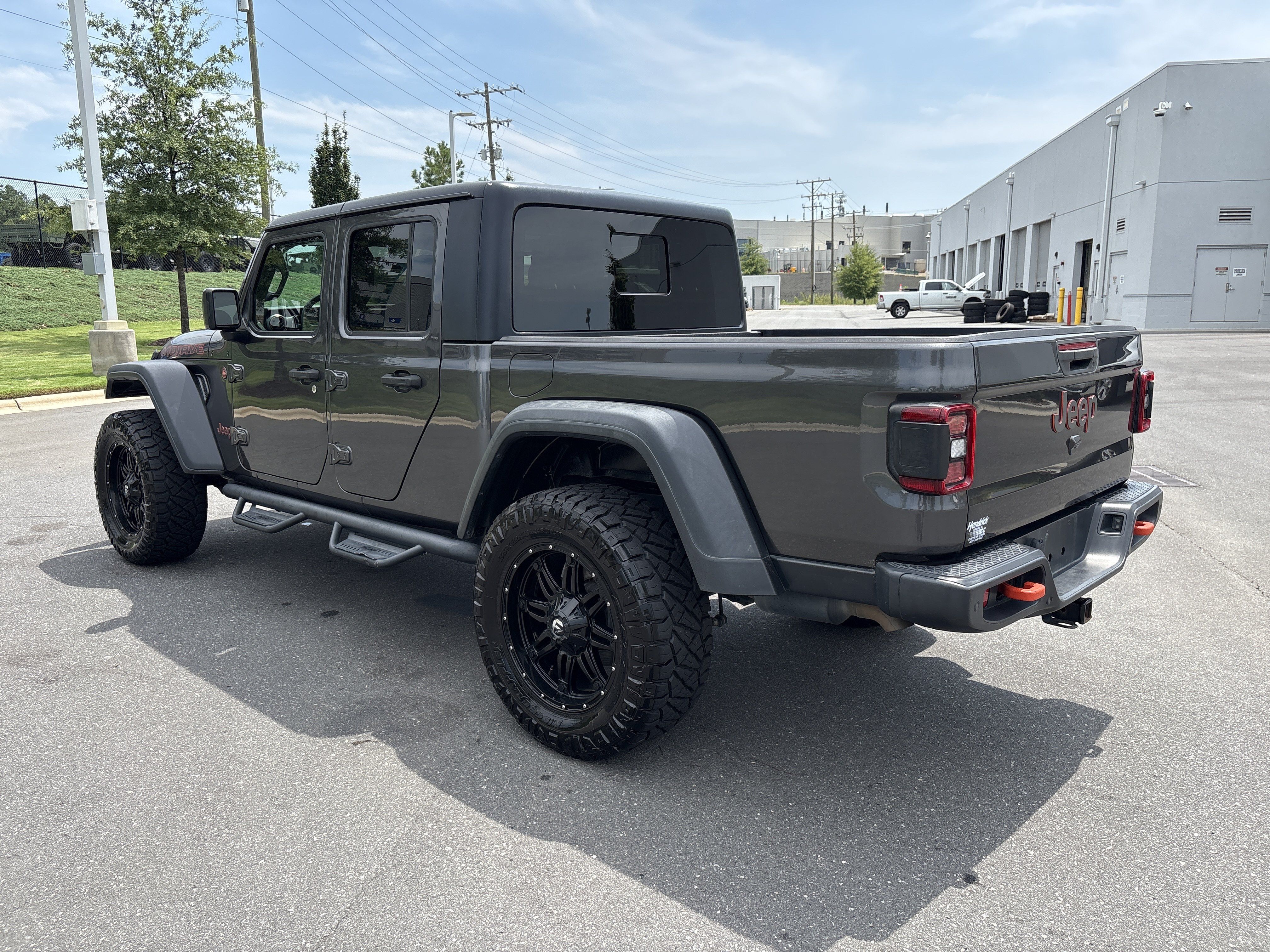 Used 2020 Jeep Gladiator Mojave AWD/4WD image 7
