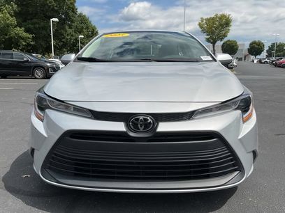 Used 2025 Toyota Corolla LE