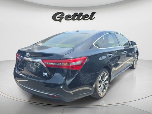 Used 2017 Toyota Avalon XLE Plus w/ Carpet Mat Package FWD image 3