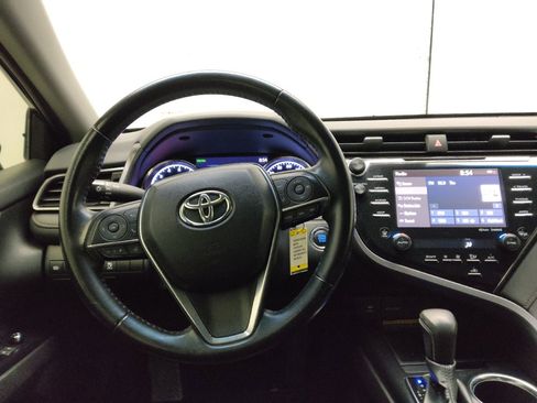 Used 2019 Toyota Camry XLE image 22