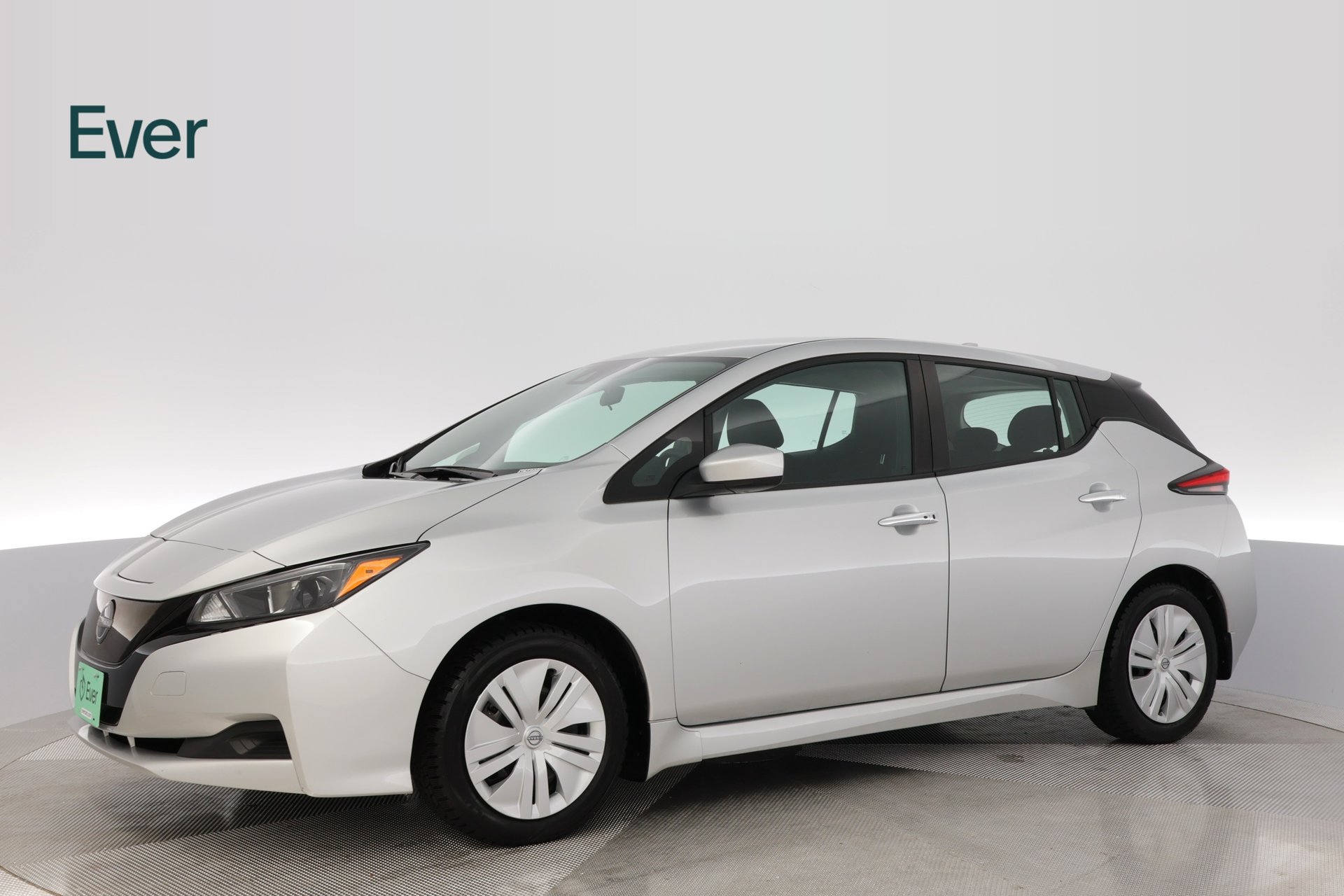 Used 2025 Nissan Leaf S FWD image 18
