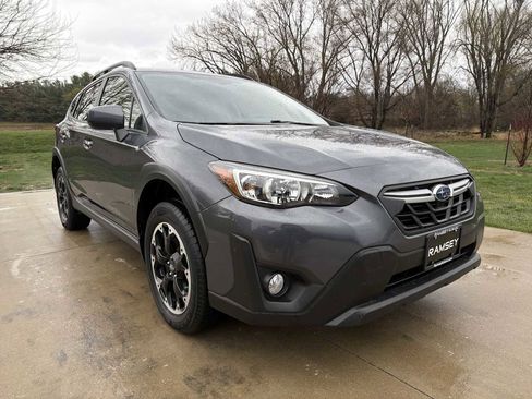 Certified 2022 Subaru Crosstrek 2.0i Premium w/ Popular Package #4A image 8