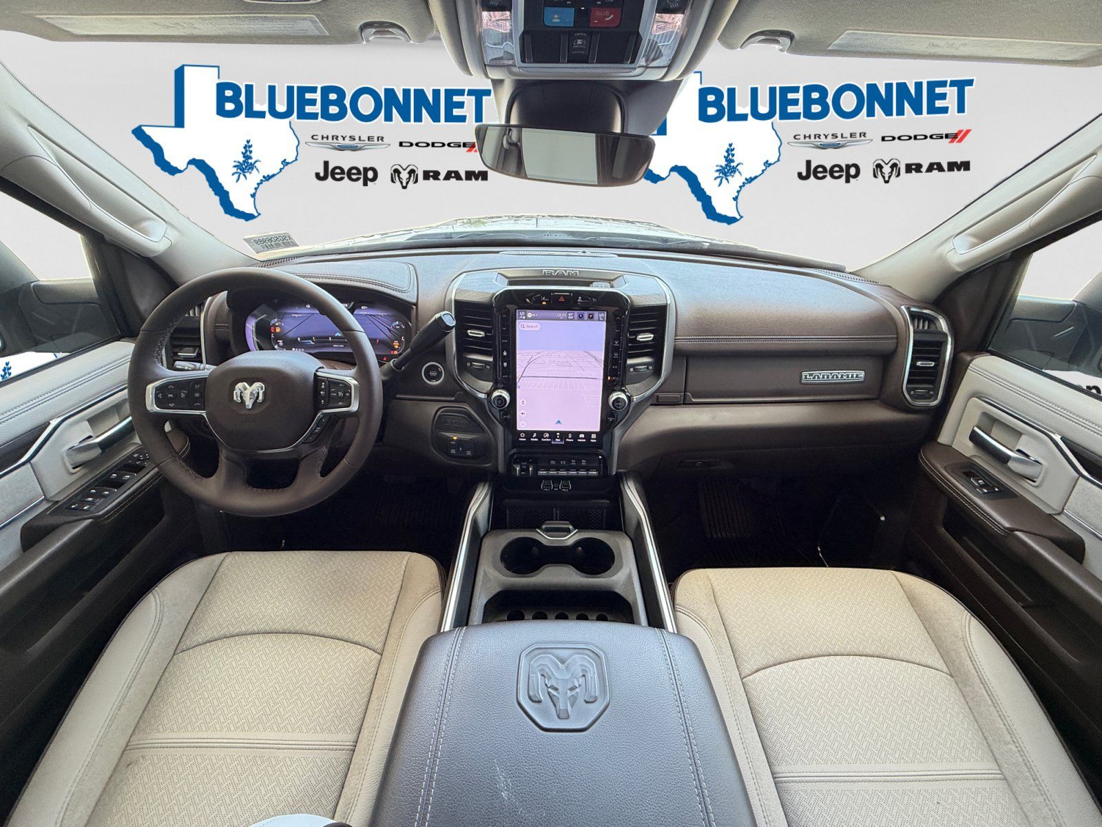 Used 2025 RAM 2500 Laramie AWD/4WD image 12
