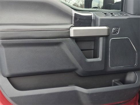 Used 2022 Ford F250 Platinum image 11