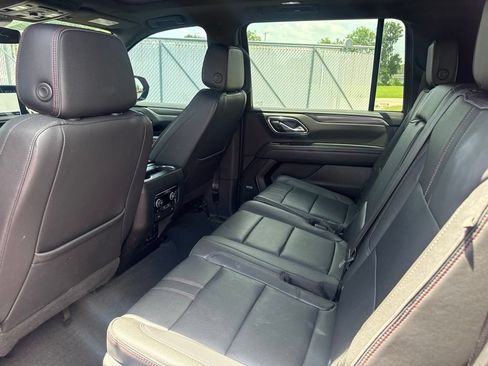 Used 2023 Chevrolet Suburban RST w/ Luxury Package AWD/4WD image 9