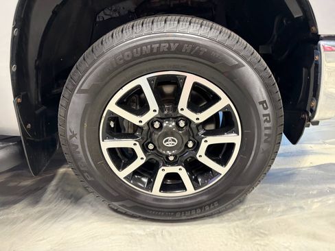Used 2018 Toyota Tundra SR5 w/ TRD Off Road Package image 29