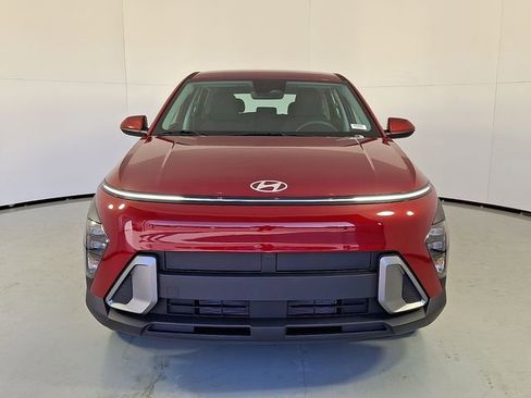 New 2026 Hyundai Kona SE FWD image 2