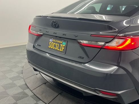 Used 2025 Toyota Camry SE w/ Multimedia Upgrade Package image 6