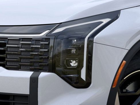 New 2026 Kia Sportage EX image 13