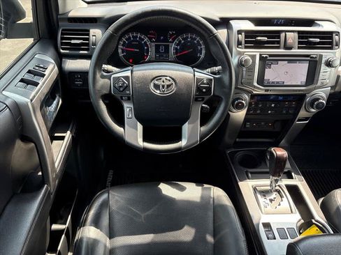 Used 2018 Toyota 4Runner Limited AWD/4WD image 4