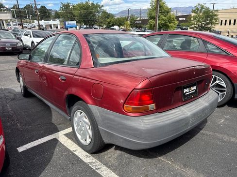 Used 1997 Saturn S-Series SL image 10