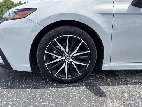 Used 2023 Toyota Camry SE FWD image 10