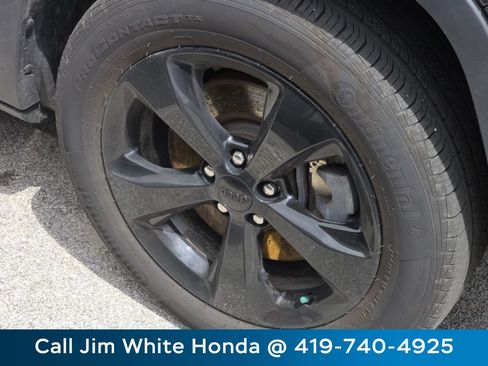 Used 2020 Jeep Cherokee Latitude Plus AWD/4WD image 14
