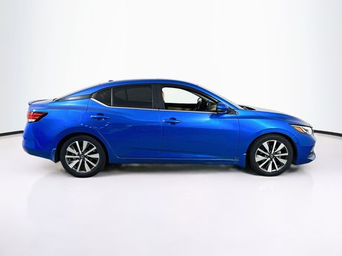 Used 2020 Nissan Sentra SV w/ SV Premium Package FWD image 4
