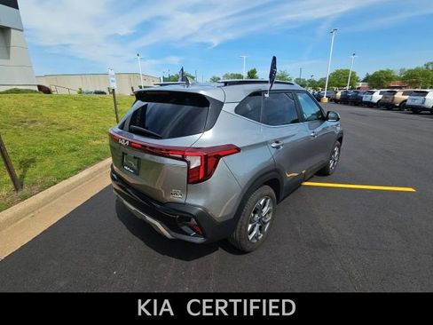 Used 2024 Kia Seltos S AWD/4WD image 8