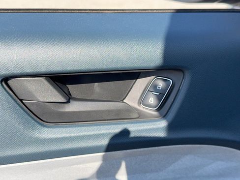 New 2026 Ford Maverick XLT w/ XLT Luxury Package FWD image 11