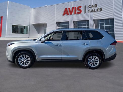 Used 2025 Toyota Grand Highlander AWD image 10