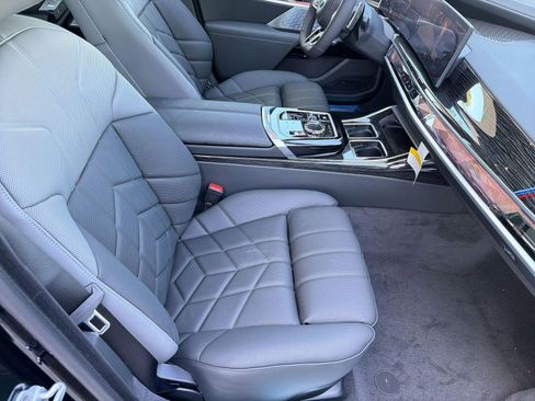 New 2026 BMW 760i xDrive w/ Executive Package AWD/4WD image 29