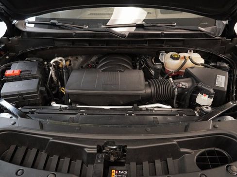 Used 2021 GMC Yukon XL Denali w/ Denali Premium Package image 47