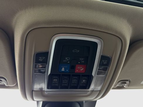 Used 2021 RAM 1500 Limited AWD/4WD image 37