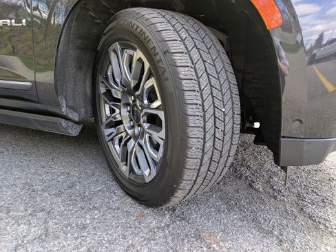 Certified 2023 GMC Yukon Denali Ultimate AWD/4WD image 40