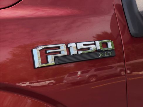 Used 2019 Ford F150 XLT w/ Equipment Group 302A Luxury image 10