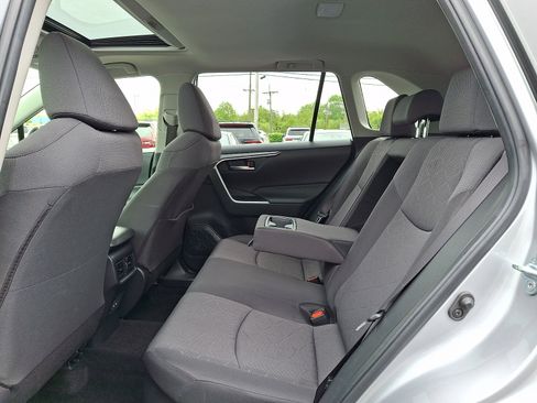 Used 2023 Toyota RAV4 XLE w/ Convenience Package AWD/4WD image 10