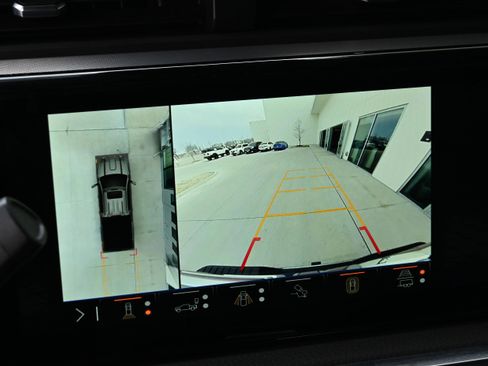 Used 2024 GMC Sierra 2500 Denali w/ Denali Reserve Package image 16