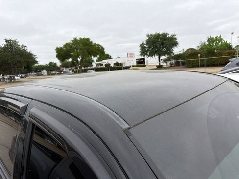 Used 2023 Toyota Tacoma TRD Off-Road AWD/4WD image 5