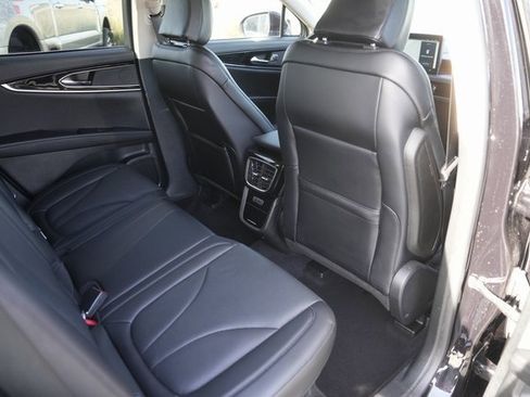 Used 2022 Lincoln Nautilus Reserve image 15