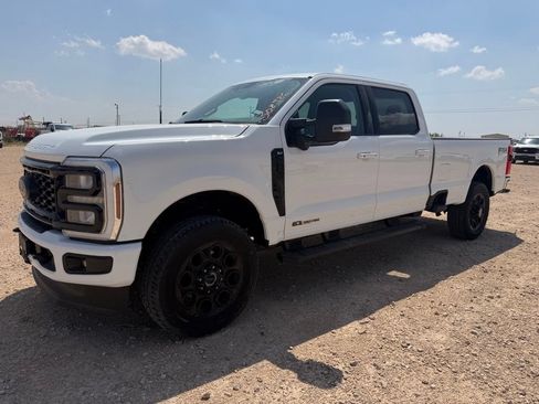 Used 2025 Ford F250 XLT w/ Black Appearance Package AWD/4WD image 4