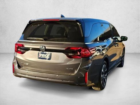 Used 2026 Honda Odyssey Elite image 5
