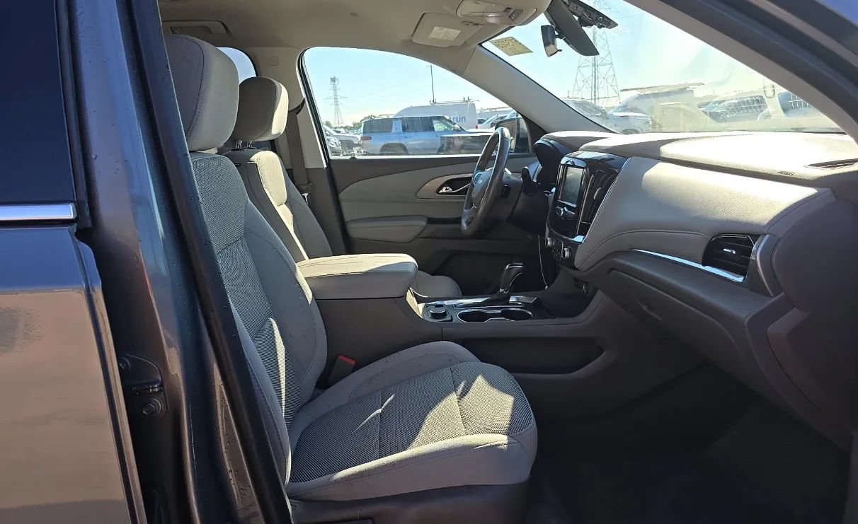 Used 2018 Chevrolet Traverse LT AWD/4WD image 11